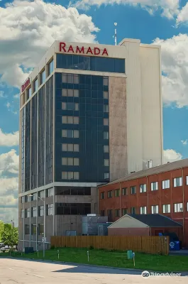 Ramada by Wyndham Topeka Downtown Hotel & Convention Center