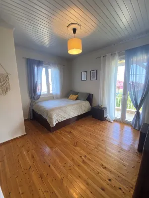 Panoramic sea view! An apartment with a breathtaking scenic of Koroni village!