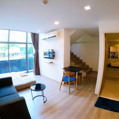 Exclusive Deluxe Room Sonrisa Sriracha Promo Code
