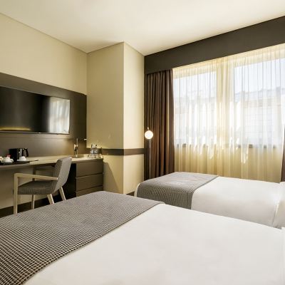 Economy Double Or Twin Room HF FÉNIX LISBOA Promo Code