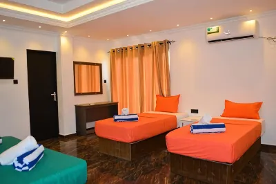 Radiance Hotel Отели в г. 