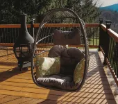 3-bedroom chalet just 13 minutes drive to Bethel Woods