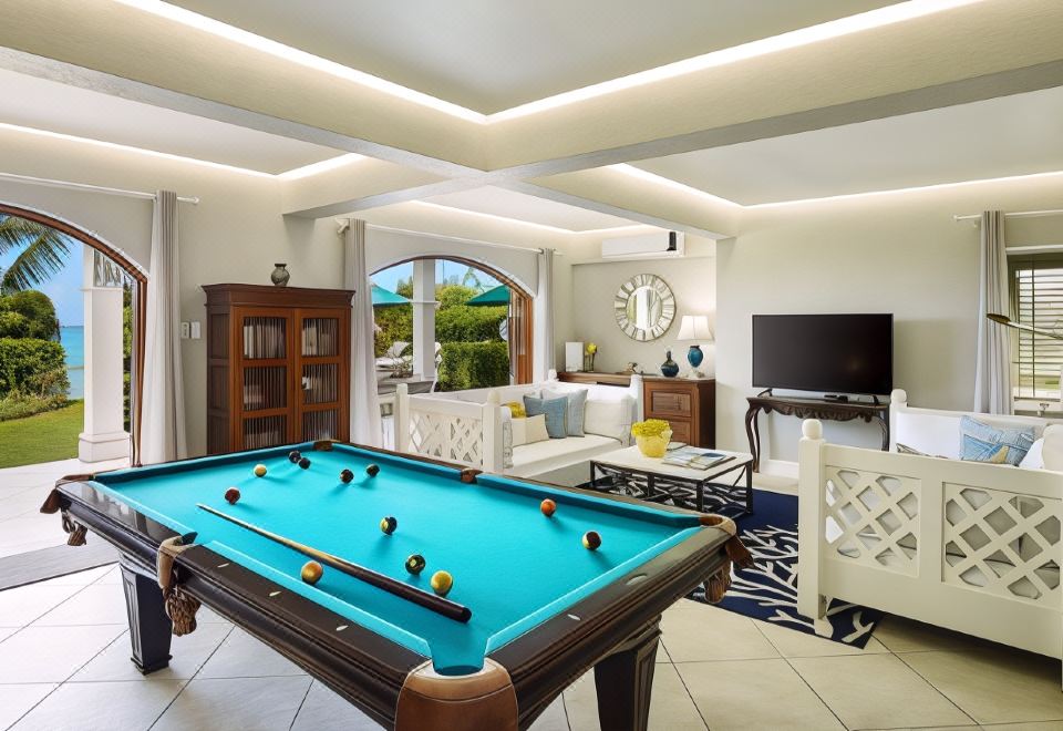 Hotel La Paloma by Blue Sky Luxury, Leisure & Recreation, Biliardo