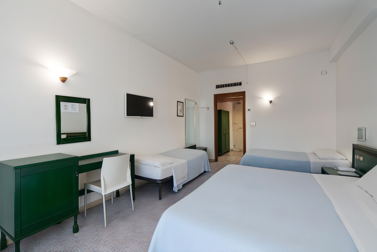 标准四人房 禁烟