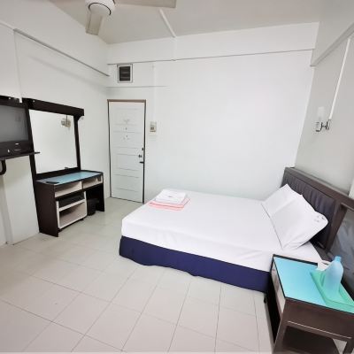 Double Room with Fan Singapore Hotel Promo Code
