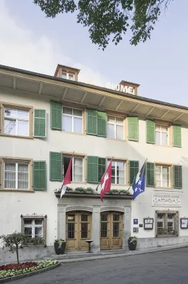 Blume Baden Hotel & Restaurant