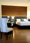 Lorenzzo Suites Hotel