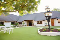 Lalapanzi Hotel & Conference Centre Ξενοδοχεία στην πόλη 