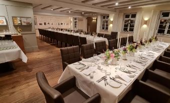 Restaurant & Hotel Einhorn - Housity