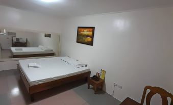 OYO 1026 Evita Hotel Bacoor