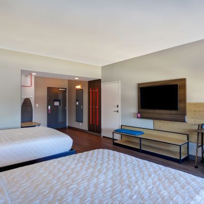 Mobility Accessible-Two Queens with Tub Tru by Hilton Fort Walton Beach, FL Promo Code