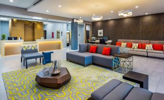 Comfort Inn & Suites Houston I-45 North - IAH