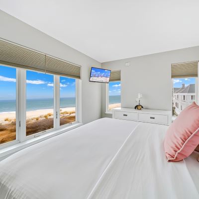 Meridian Montreal Beach Resort Promo Code
