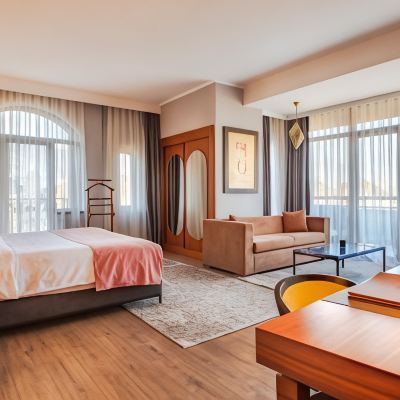 城景高級雙人房 第比利斯宮殿酒店優惠