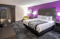 La Quinta Inn & Suites by Wyndham Columbus MS