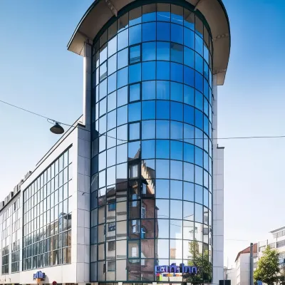 Park Inn by Radisson Nurnberg, Germany Hotels near Schöner Brunnen