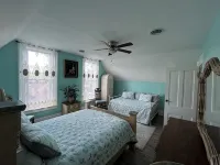 Magnificent Riverfront Victorian  House  steps from downtown Ottawa !