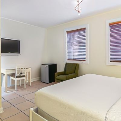 Southernmost Deluxe King Room Southernmost Inn Adult Exclusive Promo Code