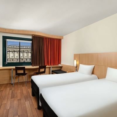 Double Room with Twin Beds Ibis Budapest Heroes Square Promo Code
