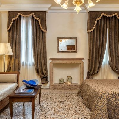 Double Room with Canal View Hotel Dell'Opera Promo Code