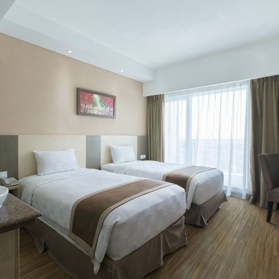 Superior Twin Room Dalton Hotel Makassar Promo Code