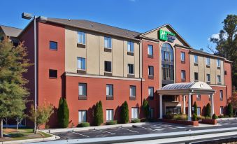 Holiday Inn Express & Suites Atlanta-Emory University Area