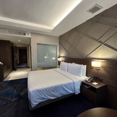 Deluxe Two Queen With Balcony Luxent Hotel Promo Code