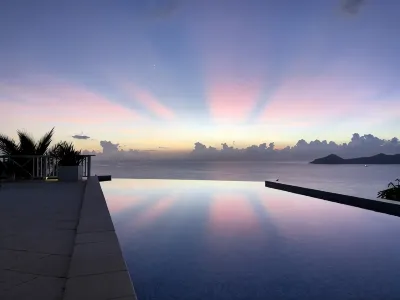 Secluded, exclusive, totally private luxury villa overlooking the prettiest bay. Отели в г. 