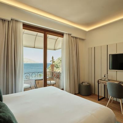 Superior Double Room Atlantis Bay Promo Code