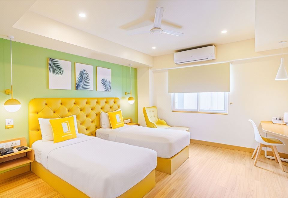 Bloom Hotel - Cyber Towers Standard Double Room