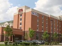 Hampton Inn & Suites Detroit/Airport-Romulus Hotels in Romulus
