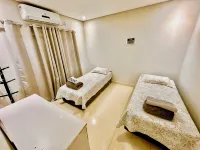 Residence with swimming pool and barbecue, very large and cozy house Hotels in 
