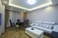 Xiangshan Hotel