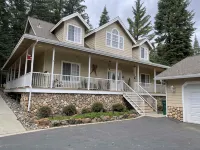 Spacious Lake Almanor West Getaway - Enjoy Everything the Lake Has to Offer