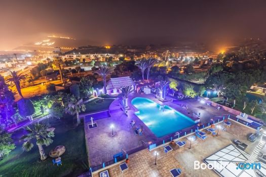 Oasis Hotel & Spa
