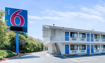 Motel 6 Bellingham, WA