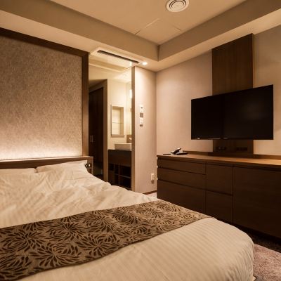 (18平方メートル) [スタンダード][ダブルルーム][禁煙][シティビュー] 湯の川プリンスホテル渚亭 クーポン