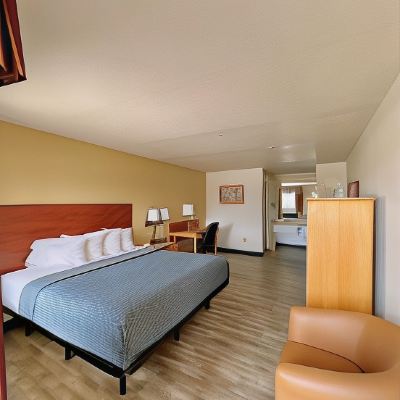 King Room-Non-Smoking Econo Lodge Lordsburg I-10 Promo Code