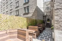 Samesun Montreal Hotels in 