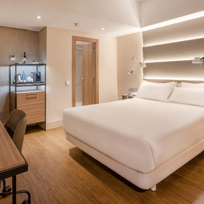 Family Quadruple Room (2 Adults + 2 Children) NH Sants Barcelona Promo Code
