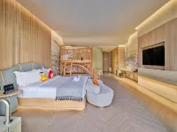 Regal Palace DeRUCCI Resort Hotel di Longmen County