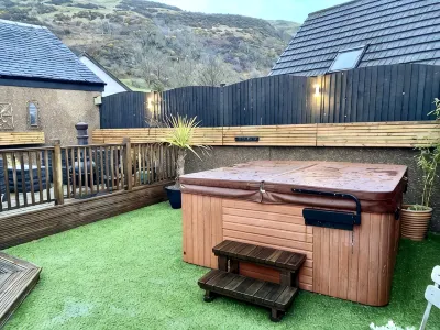 Luxury cottage, hot tub and wood burner, ideal for families celebrations. Hôtels à : 