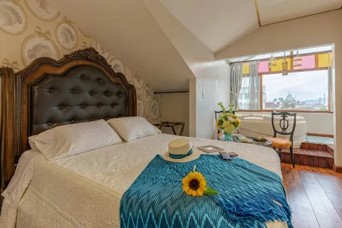 Hotel Azul de la Plaza by Chat Noir