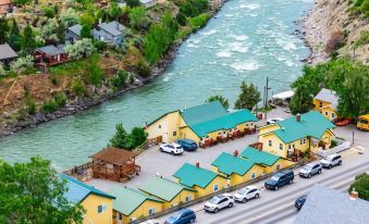 Riverside Cottage - Housity