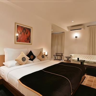 Della Luxury Villa 4 Bedrooms