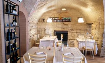 Asisium Boutique Hotel - Housity