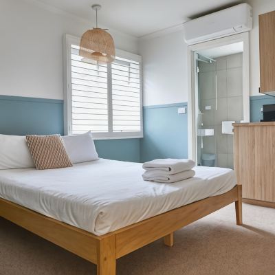 Standard Queen Room Lorne Hotel Promo Code