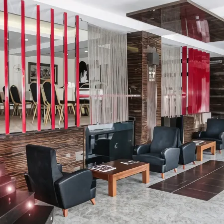 Lion City Hotel