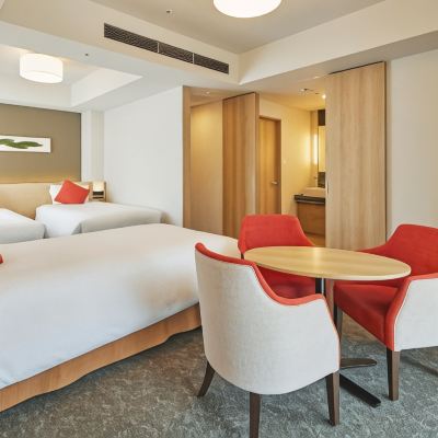 スクエアコーナー4人部屋（スクエアビル） ホテルエミオン東京ベイ クーポン