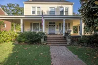 The Grey Swan Inn LLC Ξενοδοχεία στην πόλη 